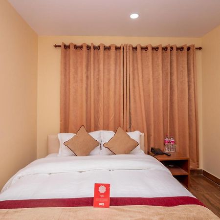 Oyo 253 Hotel Pinnacle โพคารา ภายนอก รูปภาพ